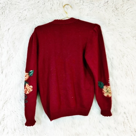 Vintage Herman Geist floral embroidered scalloped trim cardigan sweater - Picture 2 of 7